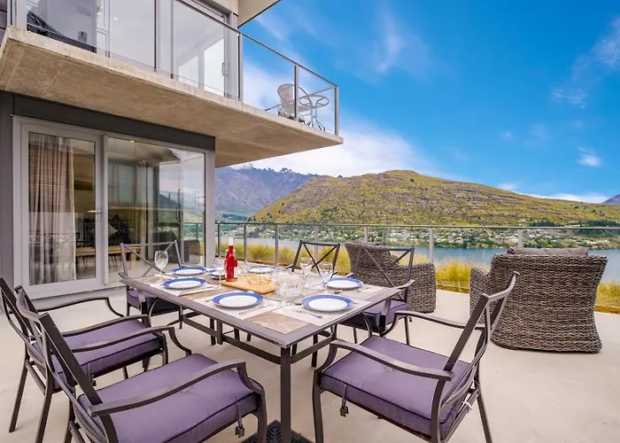 Queenstown Lake Views - Downstairs Apartment